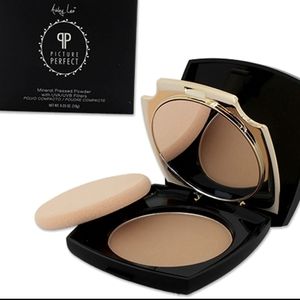 ASHLEY LEE Nude high quality powder foundation